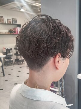 パール(PEAR+L) センターパート×刈り上げ×パーマ×ショート