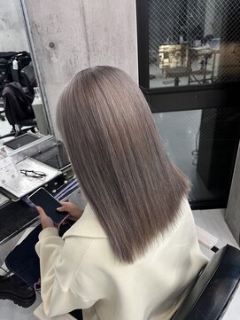 ワンズクロエ 原宿店(ONE's Chloe) グレージュ/アースカラー/くびれヘア/ツートーンカラー