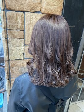 リーオオサカ(Lee Osaka) ブラウンカラー×東芽生