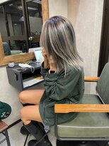 サニー 渋谷(SUNNY)&nbsp;バレイヤージュショコラアッシュハイライトグレージュカラー