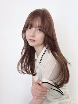 ビーチ(BEACH) ブリーチなし柔らかベージュカラー レイヤーカットくびれヘア