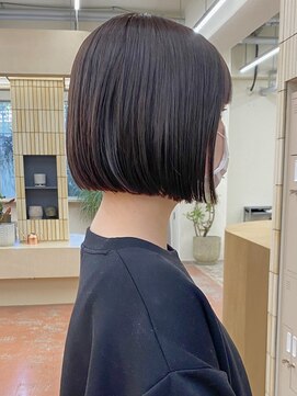 パークレーン アイス イヴェン(park lane ICI yeven) 切りっぱなしボブ　グレージュ　前下がりボブ　ミニボブ　rena