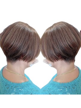 ニフティー(NIFTY) 刈り上げ×ボブ