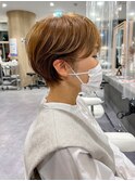 キュッとまとまるショートスタイル×ベージュカラー♪
