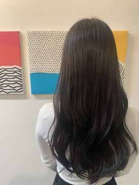 エミー(aimee) ゆる巻きロング