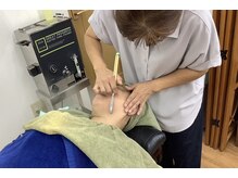 大人髪とく湯 本店の雰囲気（お顔剃りでモチうるおい肌になれる。ヒト幹細胞でよりキレイに！）