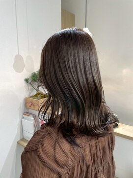 ビビバイベル(BiVi by BHEL) 桑名ロングレイヤーカットハッシュカット透明感カラー重めロング