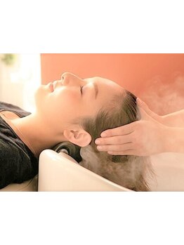 フルフラットのYUMEシャンプー台で癒しの時間♪心身ともにリラックスできるひとときをお届け【下北沢】