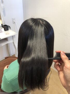 ウェルズ グランデ 奈良店(Well's GRANDE) 美髪ストレート ツヤロング