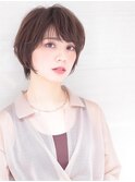 自由自在な前髪顔まわり長めのニュアンスショート