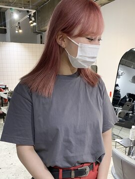 バックボッカー(BACK BOCKER) ホワイトピンク_グレージュカラーボブウルフ