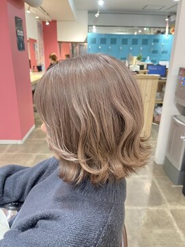 カラーリゾートAi 葛西店 ミルクティーベージュ［髪質改善カラー］