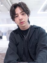 ケアリー 大日(Carelly)&nbsp;ビジネスショートレイヤーかき上げコンマヘアツイストパーマ