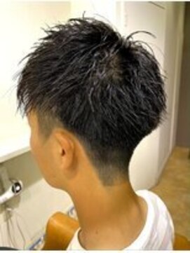 ニコロ(Niccolo) アップバングショート