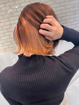 トルネード(TORNADO) インナーカラー切りっぱなしボブ似合わせカット M0303