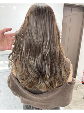 アディション 新宿(ADITION) 【韓国】艶感ハイライトミルクティーグレージュレイヤーカット