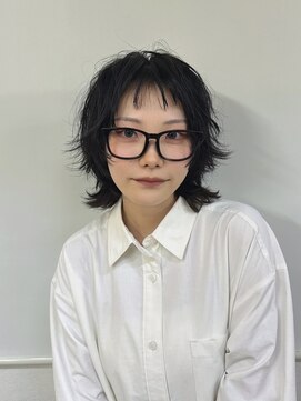 ヘアー アレス(hair ales) ショートウルフ　オン眉　ミニウルフ　y2k