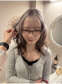 ケアブリーチホワイトデザインルーツカラー顔まわりレイヤー