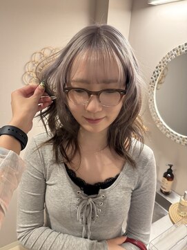 チャプター 問屋町(chapter) ケアブリーチホワイトデザインルーツカラー顔まわりレイヤー