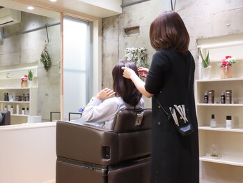 トイロオリ(toiro)の写真/髪質に合わせた無理のないケアと、自宅での再現性にもこだわったスタイルをご提案。