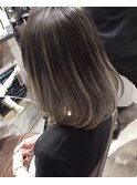 外国人風ボブ ハイライトバレイヤージュ グレージュ　白髪ぼかし