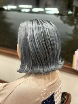 ヤソ(yaso) ブルーアッシュ　　逆バレイヤージュ