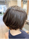 ショートボブ
