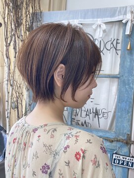 ロッティー(Rottie) 丸み、くびれショートボブ
