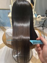 ロンドルーチェ 心斎橋(Lond luce)&nbsp;ダークアッシュ/ミディアムレイヤーカット［髪質改善/縮毛矯正］