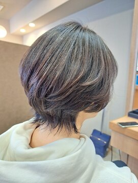 ヘアサロンアンドヘアメイクディー(hair salon hair make D) 仙台D　ウルフマッシュショートレイヤー×グレイカラーstyle