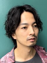 オルト(Altn) 大人の波巻きスパイラルパーママッシュツーブロメンズカットヘア