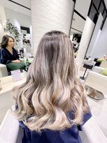 ステア ケース(stair case)&nbsp;グレージュミルクティー　バレイヤージュ　メンテナンス