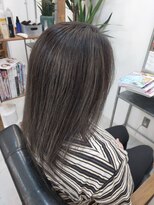 リーフ ヘア 上田美容研究所(Lief hair) シルバーハイライト