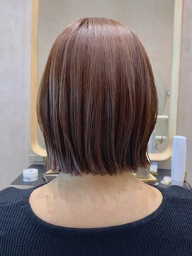 ガーデンヨコハマエスト(GARDEN YOKOHAMA est) 切りっぱなしボブ レッドブラウン似合わせカットイメチェン