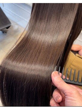 レスタ(ReSTA.) 美髪縮毛矯正