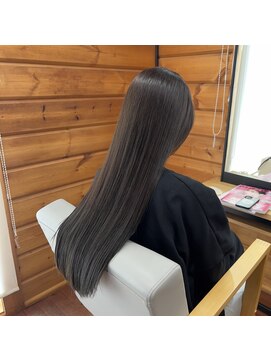 ブレイク 金沢店(BREK) 艶感たっぷりグレージュフェミニンロング