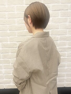 ヌーベス 宝塚小林(nubes) 丸みショートボブ