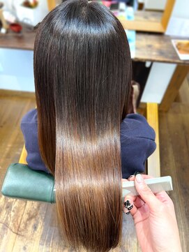 ル コワン ククー(Le coin coucou) 酸性ストレート