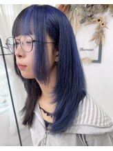 デザインカラー　インナーカラー　ハイライト　ツートーンカラーで周りと被らないデザインに。