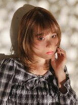 ベレッタ ネヤガワ(veretta. neyagawa)&nbsp;くびれシルエット/くびれカット/顔周りレイヤー/ミディアム/艶髪