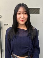 オリ(oli)&nbsp;レイヤーカット×透け感ブルー