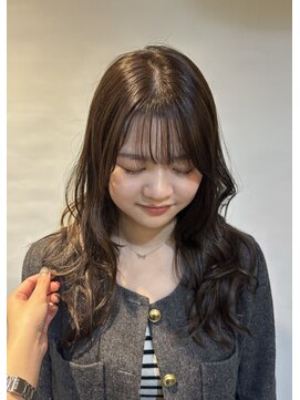 ハナ(HANA) olive brown & Layer cut