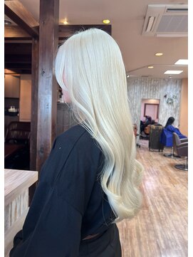 モアムー(Moremuu) 【りえ】抜きっぱなしブリーチカラー