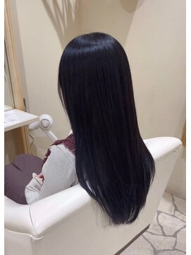 シアン 栄店(CYAN.) 艶感ブルーブラックカラー