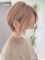 ルーム(room) 大人かわいい丸みショートボブ×ミルクティーベージュ