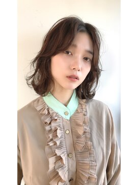 ボヌール オオサカ(Bonheur OSAKA) オリーブベージュ/ミディスタイル/ボブルフ