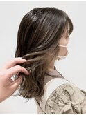 インナーカラーはミルクティーベージュ