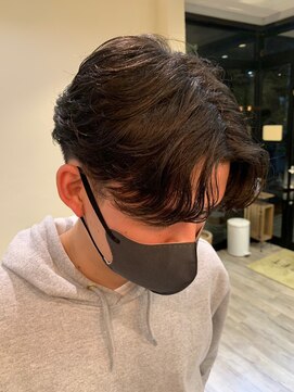 シフト(SHEEFT) ナチュラルショート☆センターパート★韓国風ニュアンス毛流れ