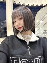 ミラ(MIRA) ぱっつん前髪/ニュアンスカラー/ホワイトグレージュ_h02