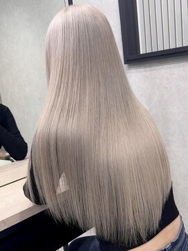 ロウル 渋谷(LOWRL) ミルクティーベージュ/ブリーチ